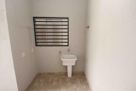 Casa para alugar com 67m², 2 quartos e 2 vagasÁrea de Serviço