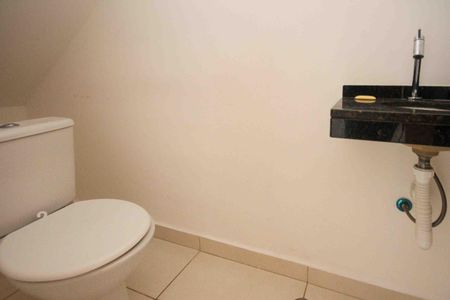 Casa para alugar com 67m², 2 quartos e 2 vagasLavabo