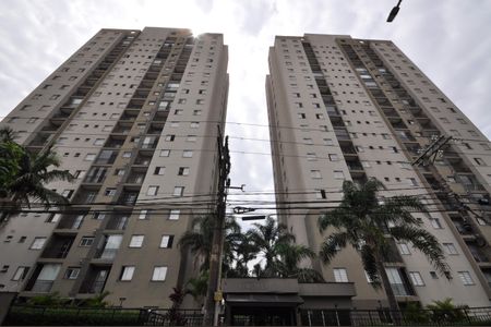 Apartamento para alugar com 60m², 2 quartos e 1 vaga Apartamento para alugar com 60m², 2 quartos e 1 vagaFachada