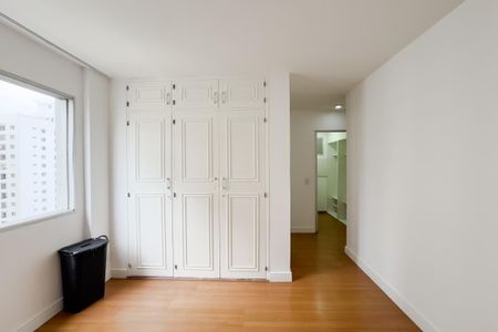 Apartamento para alugar com 154m², 3 quartos e 1 vagaSuíte
