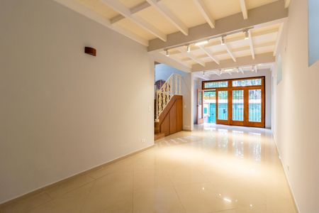Sala de casa para alugar com 2 quartos, 240m² em Pinheiros, São Paulo
