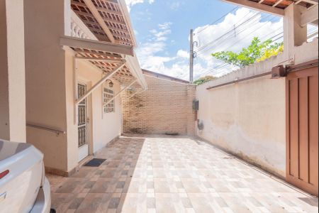 Casa à venda com 285m², 3 quartos e 5 vagasGaragem