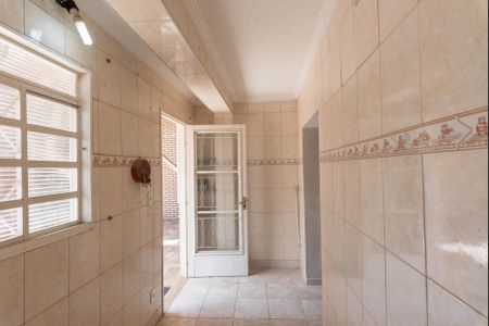 Casa à venda com 285m², 3 quartos e 5 vagasCasa 2- Cozinha