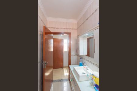 Casa à venda com 285m², 3 quartos e 5 vagasBanheiro da Suíte