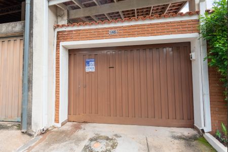 Casa à venda com 285m², 3 quartos e 5 vagasPlaquinha