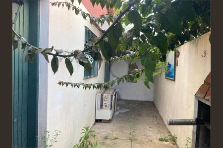 Casa à venda com 3 quartos, 89m² em Cupecê, São Paulo