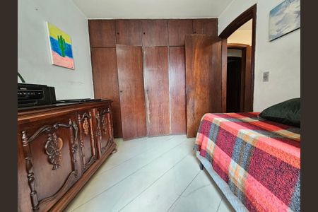 Apartamento à venda com 185m², 4 quartos e 3 vagas Apartamento à venda com 185m², 4 quartos e 3 vagasQuarto 2