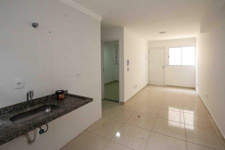 Cozinha de apartamento para alugar com 2 quartos, 40m² em Cidade Líder, São Paulo