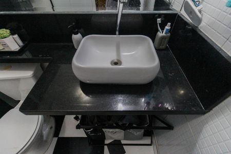 Casa para alugar com 80m², 2 quartos e 3 vagas Casa para alugar com 80m², 2 quartos e 3 vagasBanheiro da Suíte 2