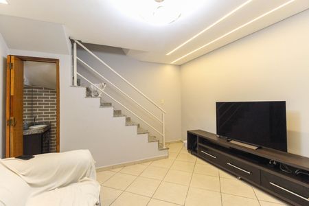 Sala de casa para alugar com 2 quartos, 80m² em Jardim Brasil, São Paulo