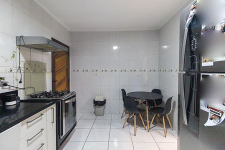 Casa para alugar com 80m², 2 quartos e 3 vagas Casa para alugar com 80m², 2 quartos e 3 vagasCozinha