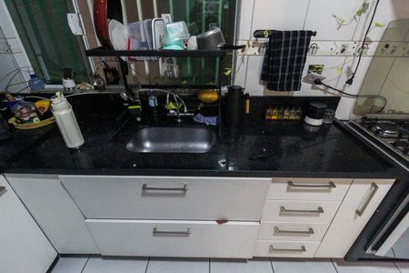 Casa para alugar com 80m², 2 quartos e 3 vagas Casa para alugar com 80m², 2 quartos e 3 vagasCozinha