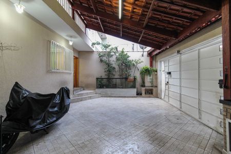 Casa para alugar com 80m², 2 quartos e 3 vagas Casa para alugar com 80m², 2 quartos e 3 vagasGaragem - Churrasqueira