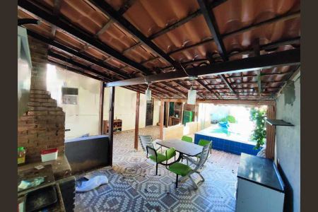 Casa à venda com 2 quartos, 168m² em Tauá, Rio de Janeiro