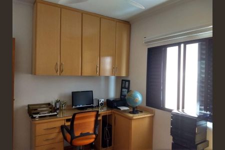 Casa à venda com 3 quartos, 250m² em Vila Leonor, São Paulo