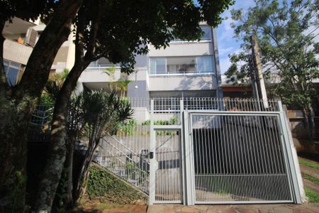 Apartamento para alugar com 249m², 3 quartos e 2 vagasFachada