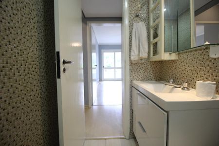 Apartamento para alugar com 249m², 3 quartos e 2 vagasBanheiro 1