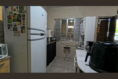 Casa à venda com 460m², 2 quartos e 2 vagas Casa à venda com 460m², 2 quartos e 2 vagasCozinha