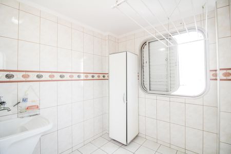 Apartamento à venda com 82m², 3 quartos e 1 vagaÁrea de Serviço