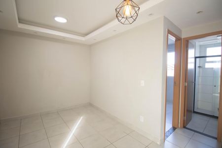 Sala de apartamento para alugar com 2 quartos, 45m² em Vila Lage, São Gonçalo