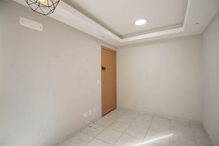 Sala de apartamento para alugar com 2 quartos, 45m² em Vila Lage, São Gonçalo