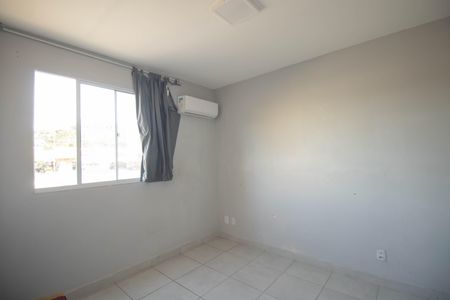 Quarto 2 de apartamento para alugar com 2 quartos, 45m² em Vila Lage, São Gonçalo