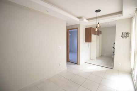 Sala de apartamento para alugar com 2 quartos, 45m² em Vila Lage, São Gonçalo