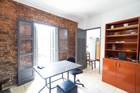 Casa à venda com 200m², 4 quartos e 1 vagaSala