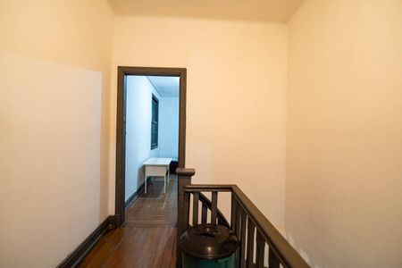 Sala de casa à venda com 4 quartos, 200m² em Morro dos Ingleses, São Paulo