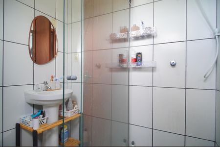 Casa à venda com 80m², 2 quartos e 2 vagasBanheiro