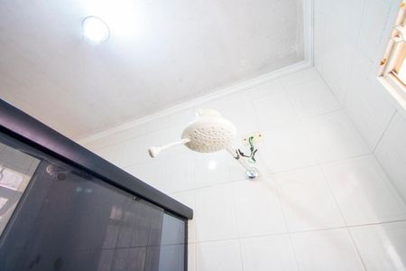 Casa à venda com 178m², 3 quartos e 2 vagasBanheiro social