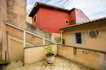Casa à venda com 178m², 3 quartos e 2 vagasTerraço