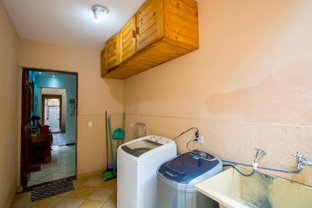 Casa à venda com 178m², 3 quartos e 2 vagasÁrea de serviço