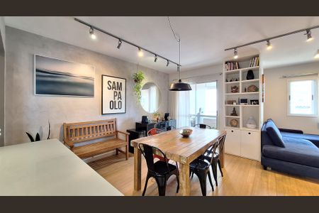 Sala de apartamento à venda com 2 quartos, 70m² em Água Branca, São Paulo