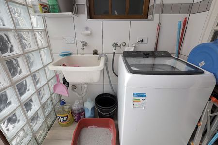 Casa à venda com 97m², 2 quartos e 2 vagas Casa à venda com 97m², 2 quartos e 2 vagasÁrea de Serviço