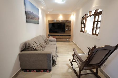 Casa à venda com 97m², 2 quartos e 2 vagas Casa à venda com 97m², 2 quartos e 2 vagasSala