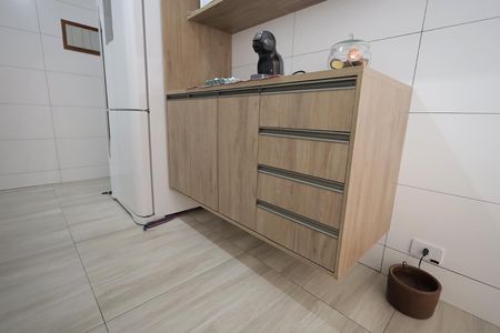 Casa à venda com 97m², 2 quartos e 2 vagas Casa à venda com 97m², 2 quartos e 2 vagasCozinha