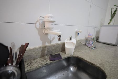 Casa à venda com 97m², 2 quartos e 2 vagas Casa à venda com 97m², 2 quartos e 2 vagasCozinha