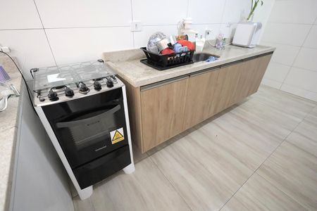 Casa à venda com 97m², 2 quartos e 2 vagas Casa à venda com 97m², 2 quartos e 2 vagasCozinha