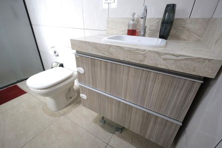 Casa à venda com 97m², 2 quartos e 2 vagas Casa à venda com 97m², 2 quartos e 2 vagasBanheiro Suíte