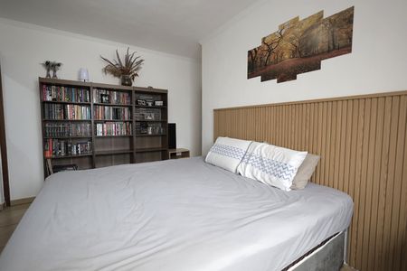 Casa à venda com 97m², 2 quartos e 2 vagas Casa à venda com 97m², 2 quartos e 2 vagasSuíte