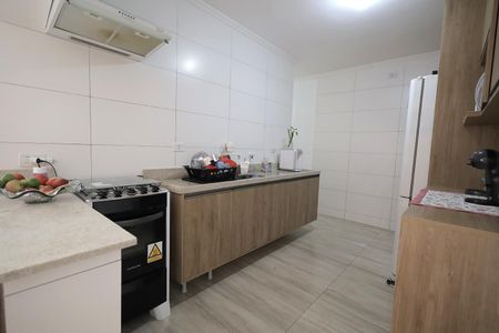 Casa à venda com 97m², 2 quartos e 2 vagas Casa à venda com 97m², 2 quartos e 2 vagasCozinha