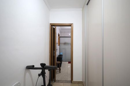 Casa à venda com 97m², 2 quartos e 2 vagas Casa à venda com 97m², 2 quartos e 2 vagasCloset Suíte