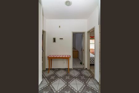 Casa para alugar com 84m², 3 quartos e 2 vagasCorredor