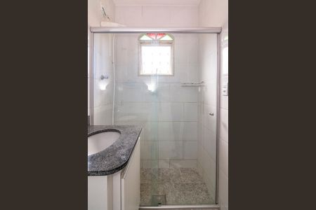 Banheiro da Suíte de casa para alugar com 3 quartos, 84m² em Salgado Filho, Belo Horizonte