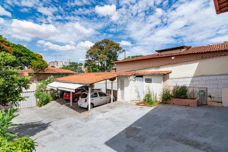 Casa para alugar com 84m², 3 quartos e 2 vagasQuintal