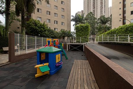 Apartamento à venda com 60m², 2 quartos e 1 vagaplay ground_2