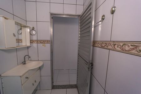 Casa para alugar com 40m², 1 quarto e sem vaga Casa para alugar com 40m², 1 quarto e sem vagaBanheiro