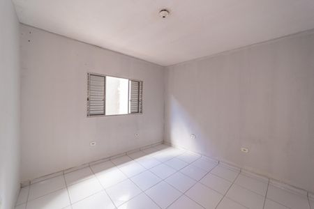 Quarto 1 de casa para alugar com 1 quarto, 40m² em Jardim Verônia, São Paulo