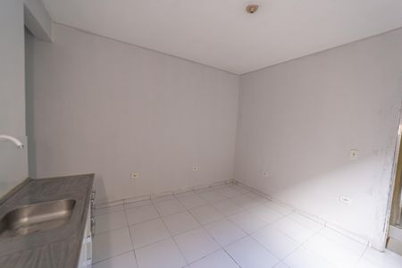 Sala/Cozinha de casa para alugar com 1 quarto, 40m² em Jardim Verônia, São Paulo